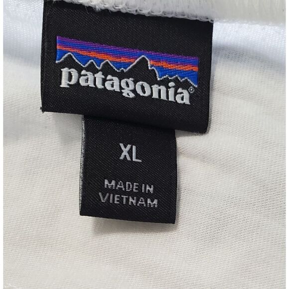 Patagonia White Oraganic Cotton Blend with Cut-Out - Picture 5 of 5